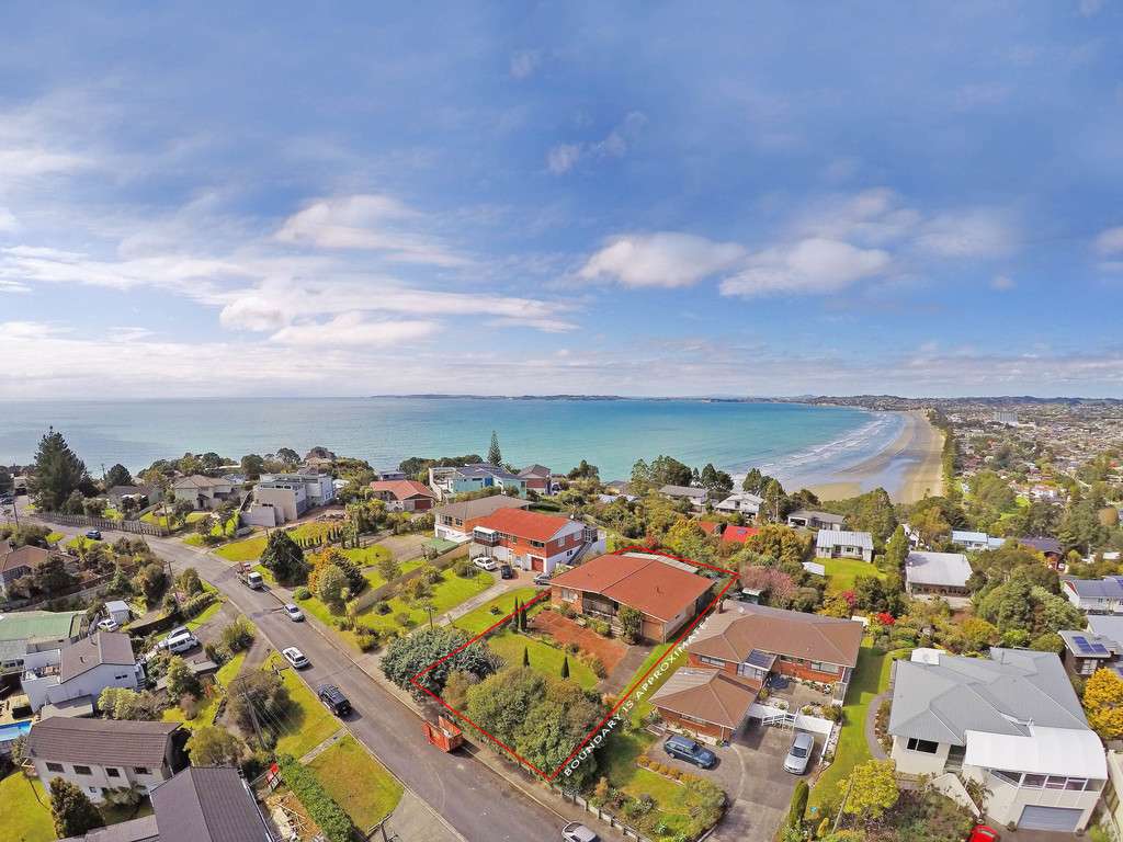 10 Hillcrest Road, Hatfields Beach, Rodney Real Estate Ray White