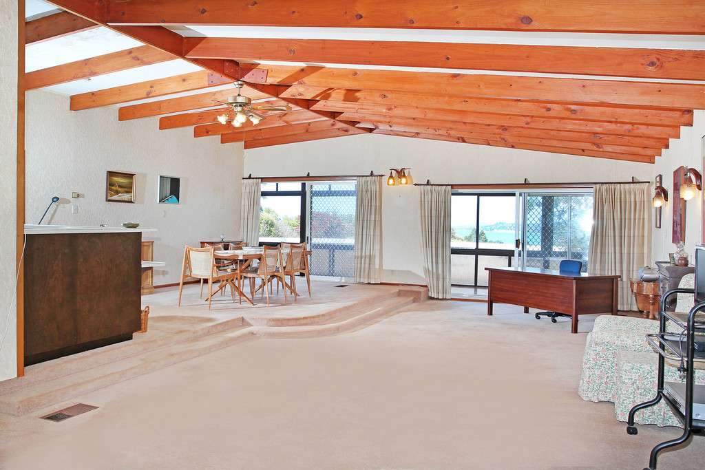 10 Hillcrest Road, Hatfields Beach, Rodney Real Estate Ray White