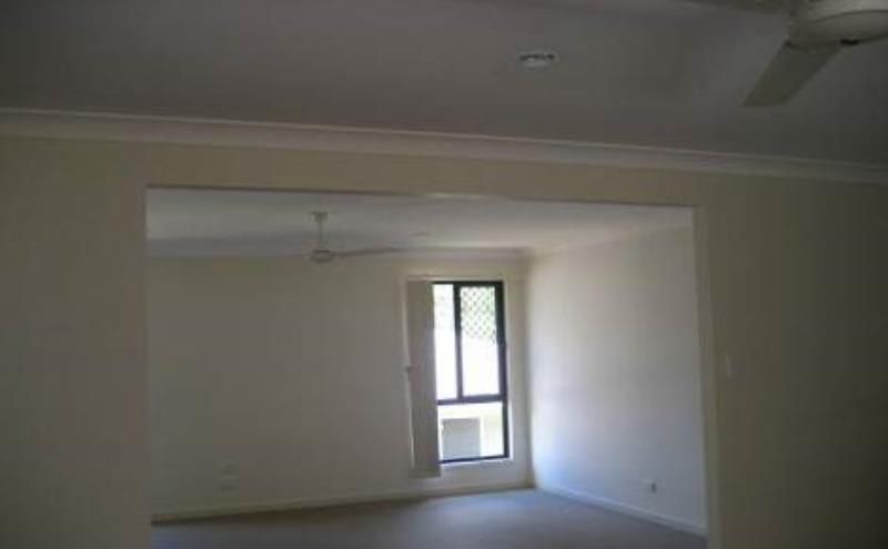 7 Bushlark Place, Goodna, QLD 4300