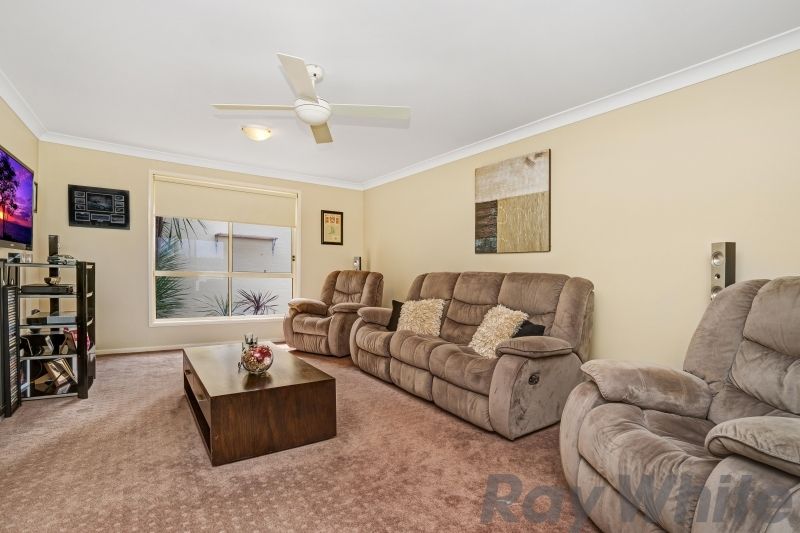 28 Golden Wattle Crescent, Thornton, NSW 2322