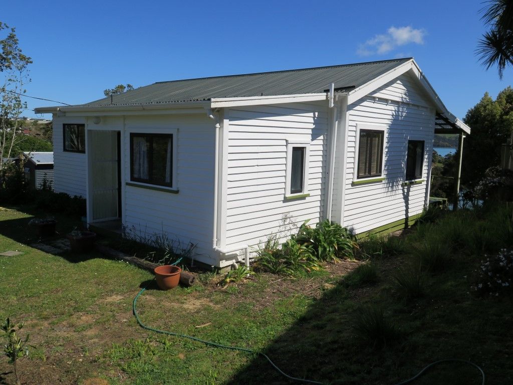 120 Greenslade Road, Raglan, Waikato District