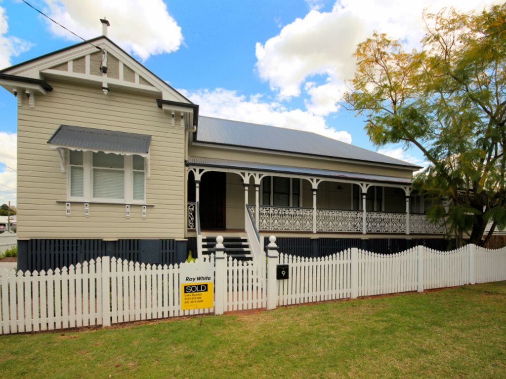 9 Lion Street, Ipswich QLD 4305