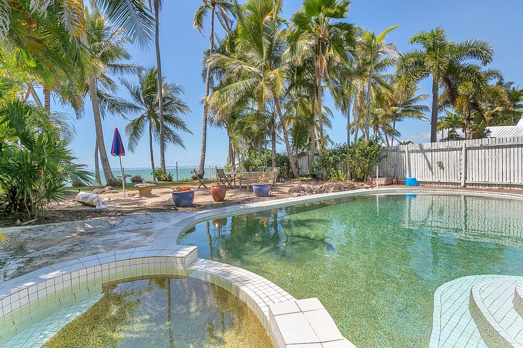 40 Hibiscus Lane, Holloways Beach, QLD 4878
