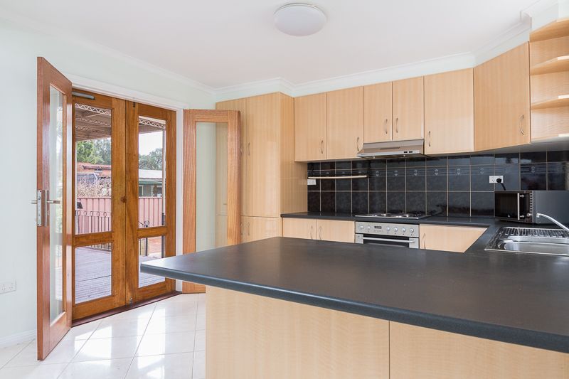 52 Merrett Avenue, Cringila, NSW 2502