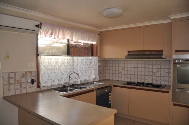 27 Grevillia Drive, Mill Park, VIC 3082