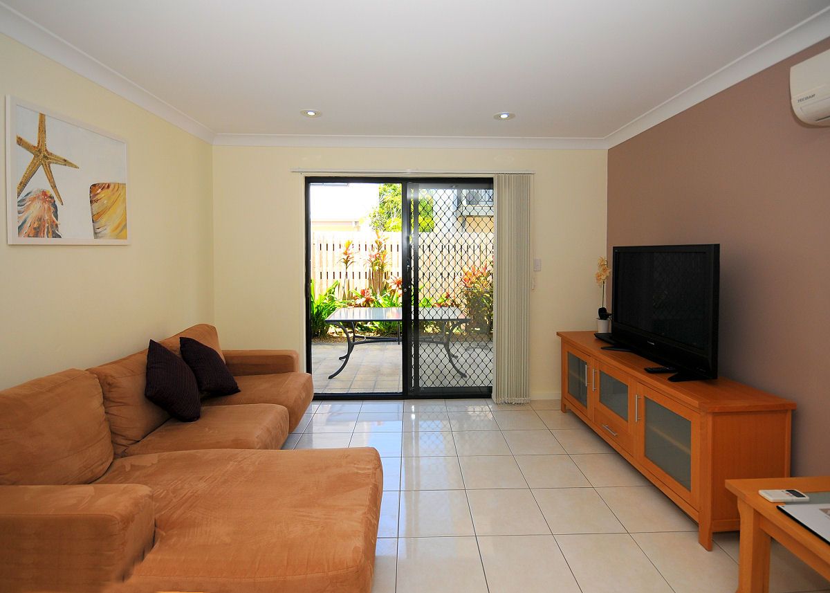 18/654 Charlton Esplanade, Urangan, QLD 4655
