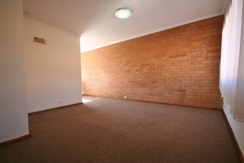 9/61 Donald Road, Queanbeyan, NSW 2620