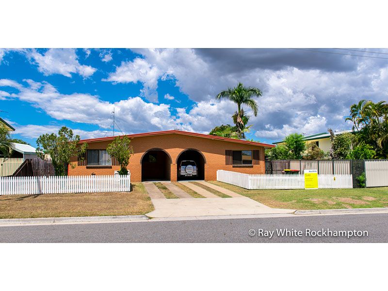 1/72 Medcraf Street, Park Avenue, QLD 4701