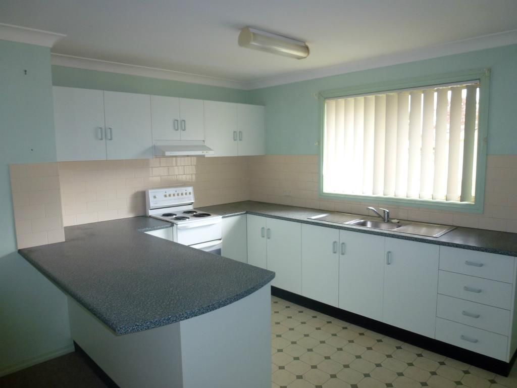 1 and 2/12 John Glenn Place, Dubbo, NSW 2830