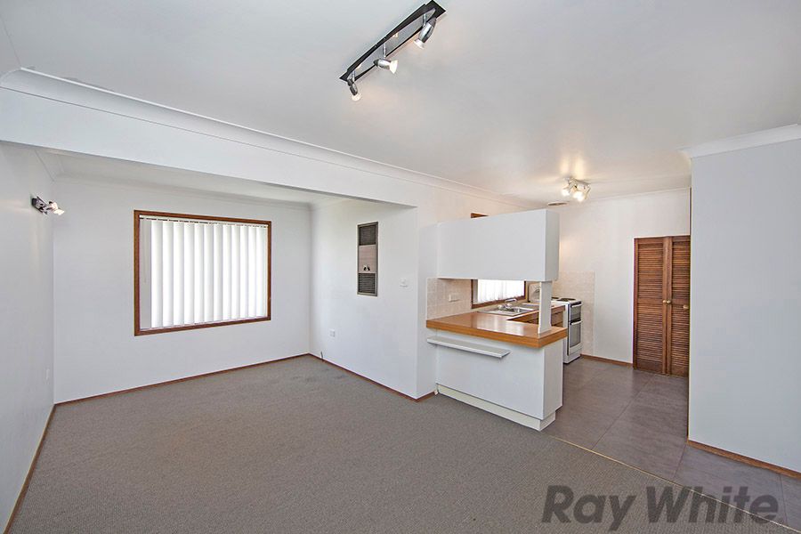 16 Cornwall Avenue, GOROKAN, NSW 2263