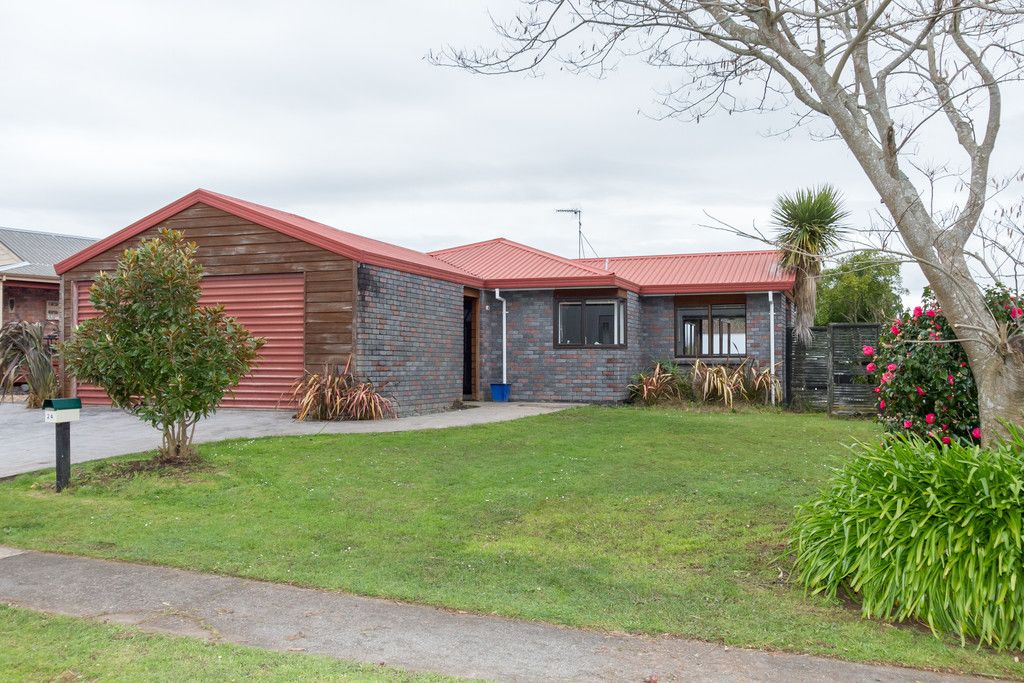 24 Lansdowne Crescent, Glenview, Hamilton City