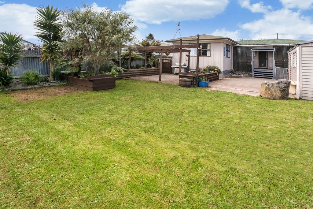 11 Resolute Way, Papakura, Papakura