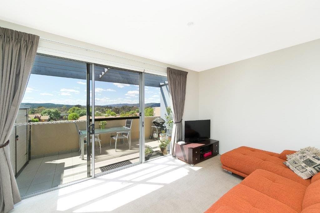 19B/17 Uriarra Road, Queanbeyan, NSW 2620