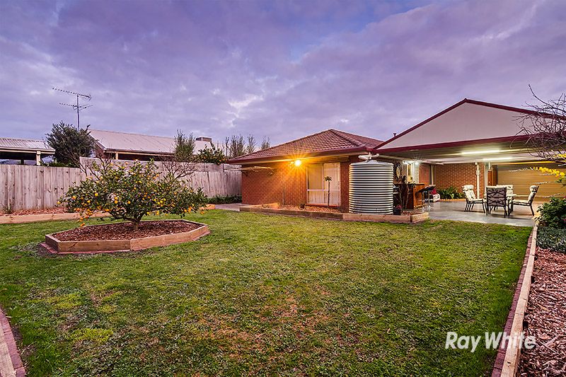 93 Lawless Drive, CRANBOURNE NORTH, VIC 3977