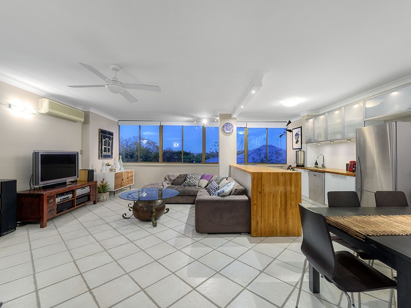 4/12 Hanworth Street, East Brisbane, QLD 4169