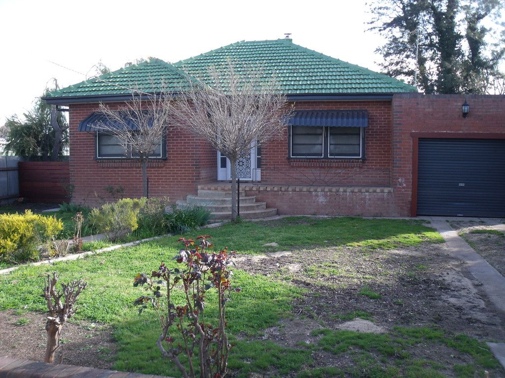 42 Slocum Street, Wagga Wagga, NSW 2650