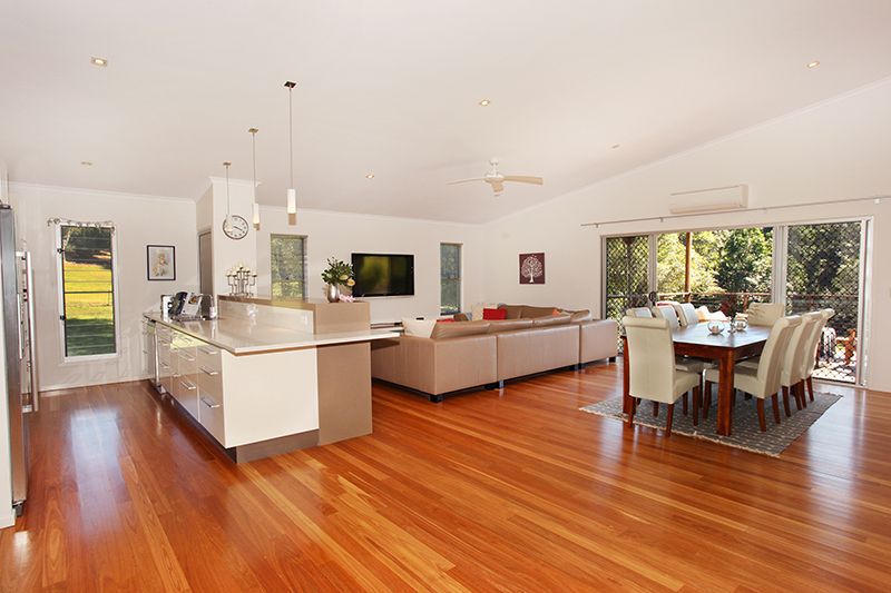 27 Upper Rosemount Road, Rosemount, QLD 4560