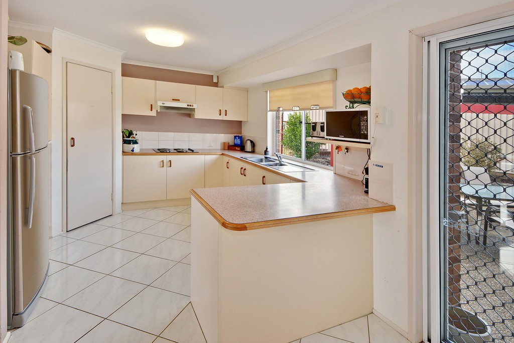 1 Malumba Drive, Currimundi, QLD 4551