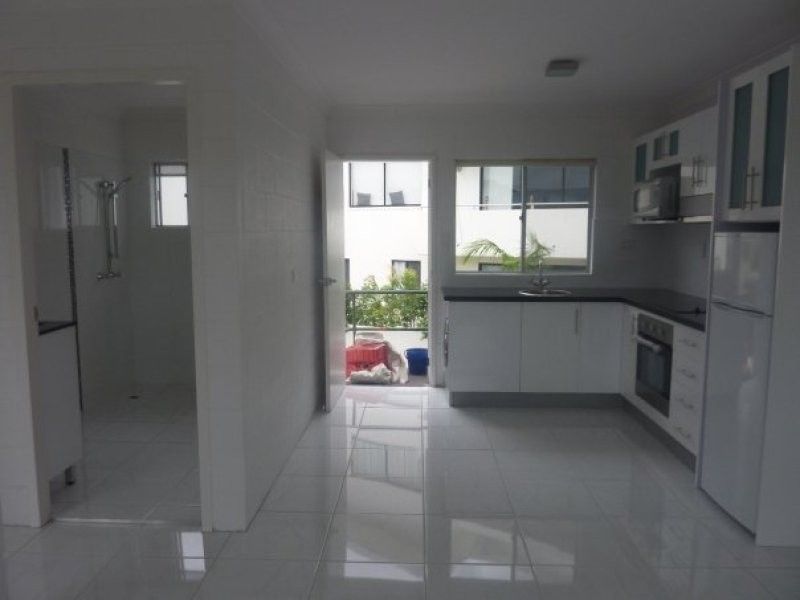 6/69 Duporth Avenue, MAROOCHYDORE, QLD 4558