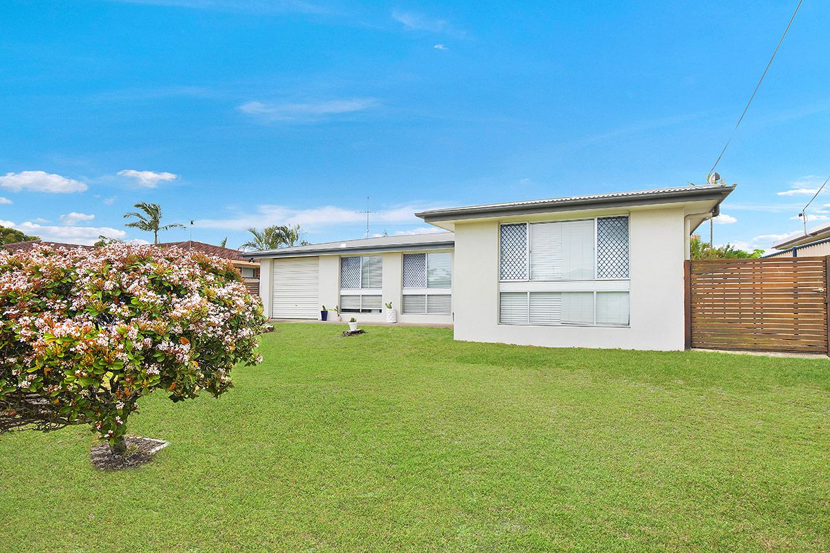 20 Palkana Drive, Warana, QLD 4575