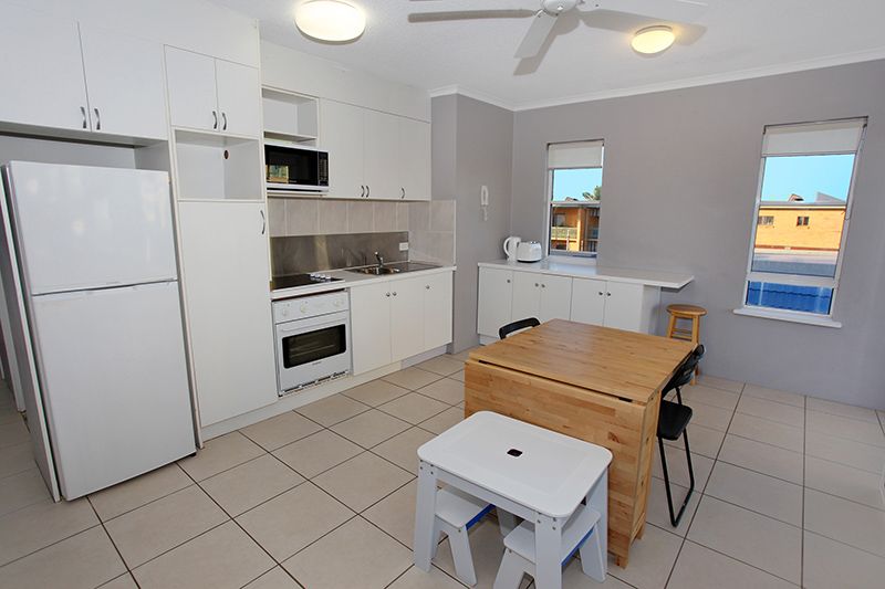9/12 Memorial Avenue, MAROOCHYDORE, QLD 4558