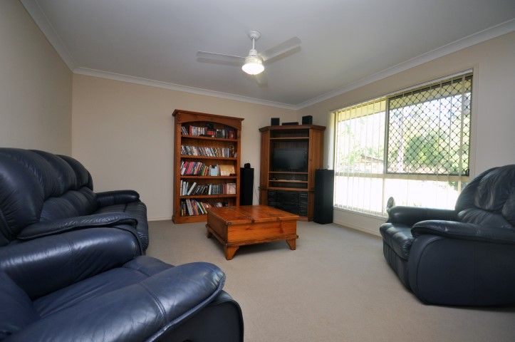 10 Tosca Street, Cashmere, QLD 4500
