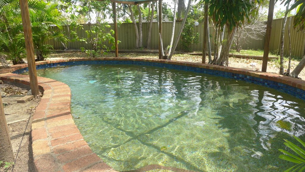 1 Carbeen Close, Holloways Beach, QLD 4878