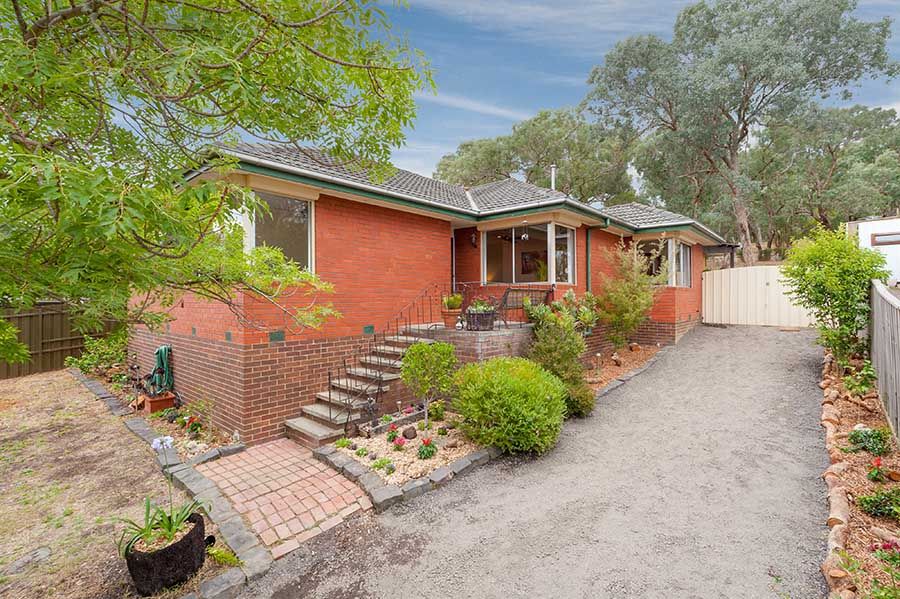 7 Banks Road, Eltham North, VIC 3095