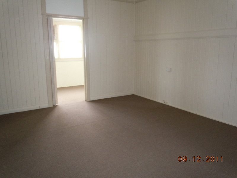 327 Brisbane Street, West Ipswich, QLD 4305