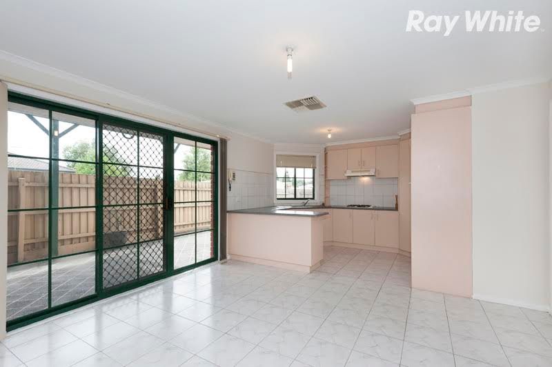 2/77 Woolnough Drive, Mill Park, VIC 3082