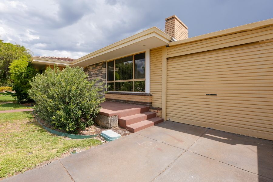 12 Dixon Avenue, Kewdale, WA 6105