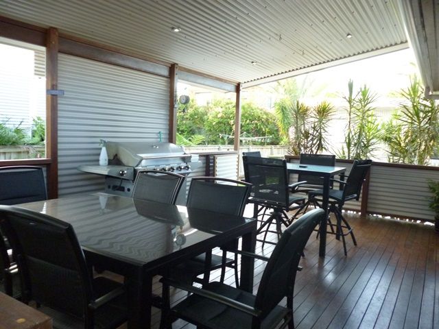 16 Broadwater Avenue, MAROOCHYDORE, QLD 4558