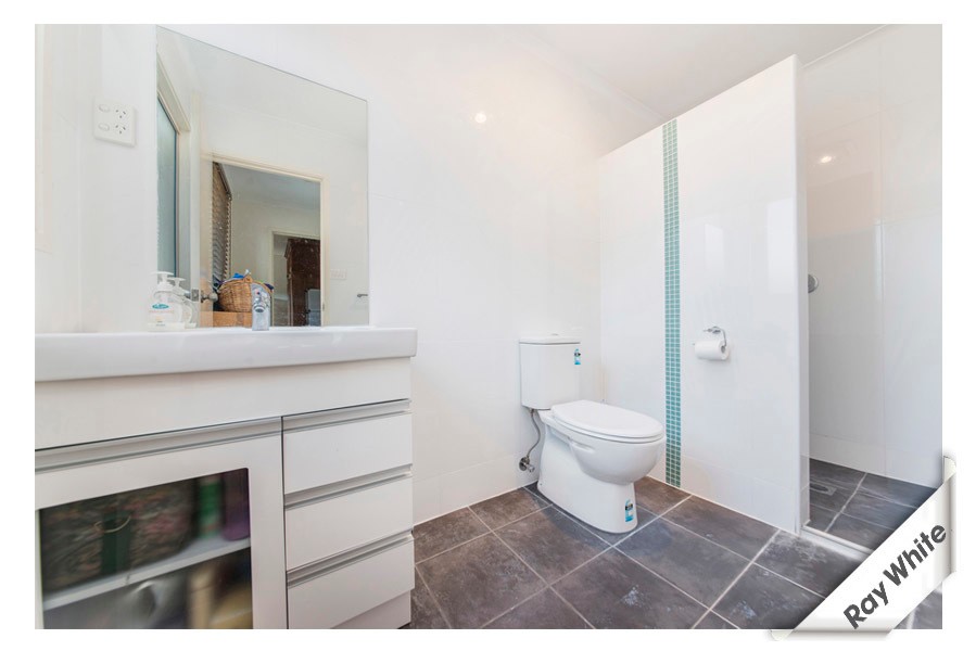 2 Noble Close, Ngunnawal, ACT 2913