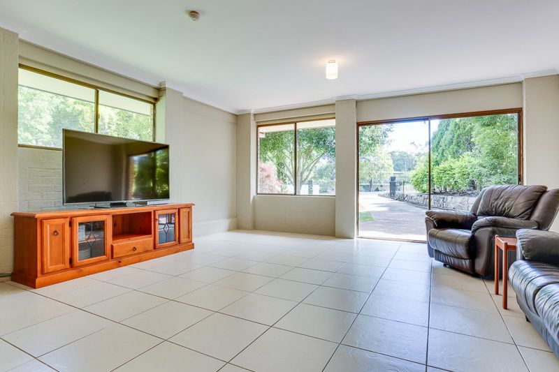 32 Coleen Court, Redbank Plains, QLD 4301