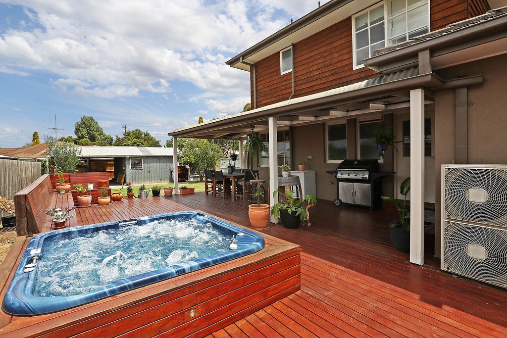 24 Perrett Street, Grovedale, VIC 3216