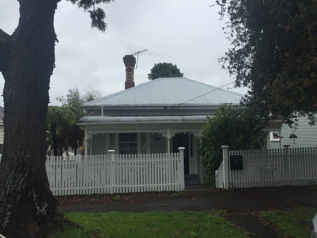 7 Huntly Avenue, Grafton, Auckland City