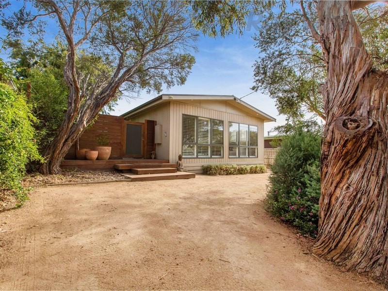 55 Russell Street, Tootgarook, VIC 3941