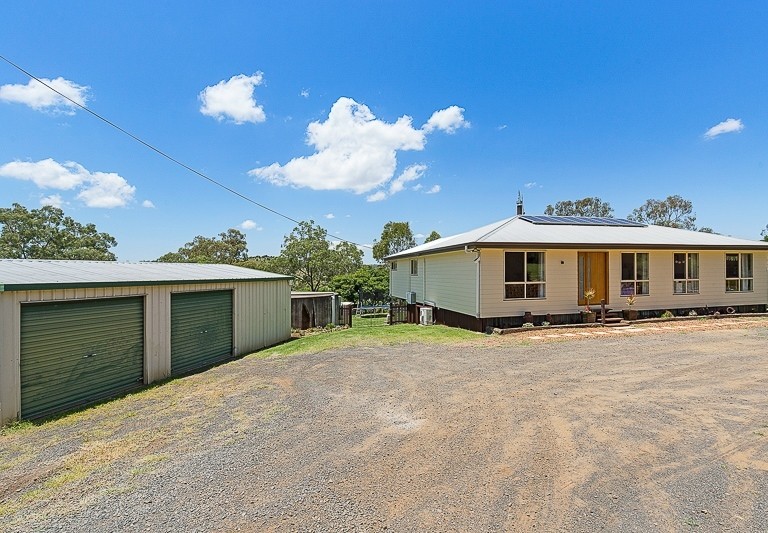 70 Valley View Road, Meringandan West, QLD 4352
