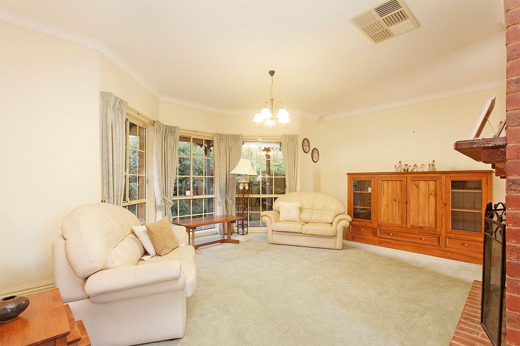 33 Joan Avenue, Ferntree Gully, VIC 3156
