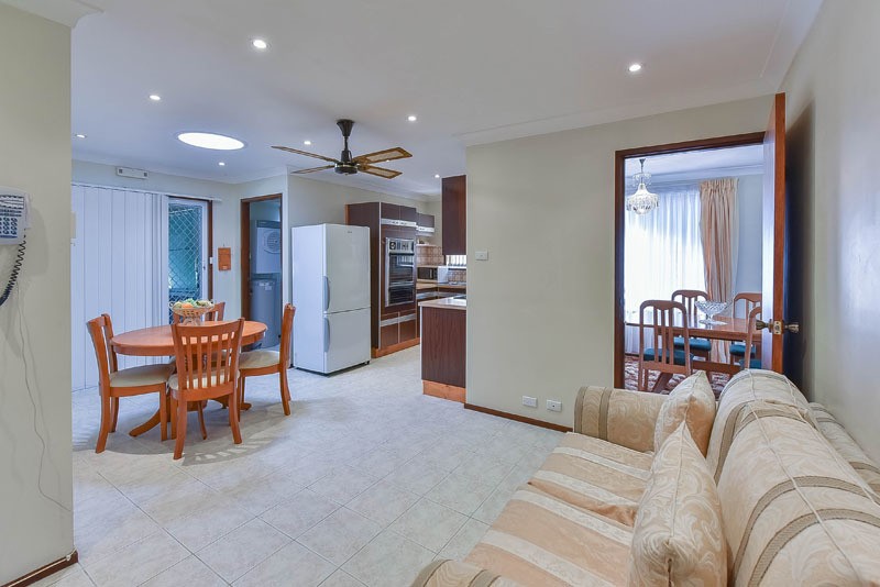 10 Lancia Drive, Ingleburn, NSW 2565
