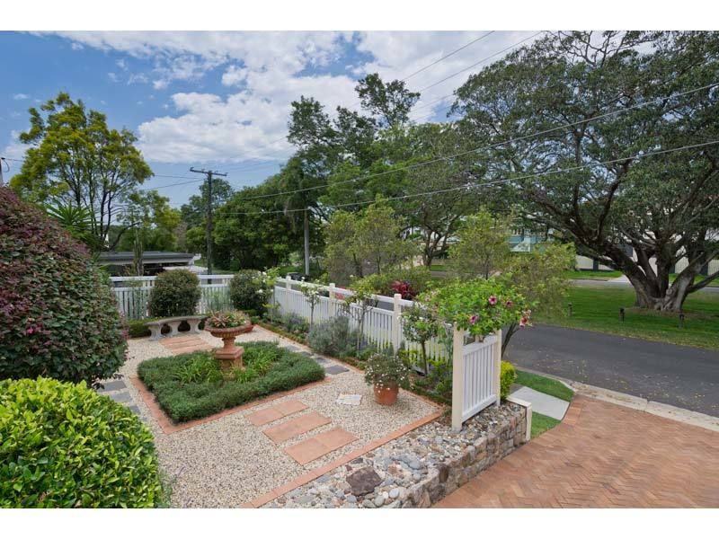 38 Girraween Grove, Ashgrove, QLD 4060