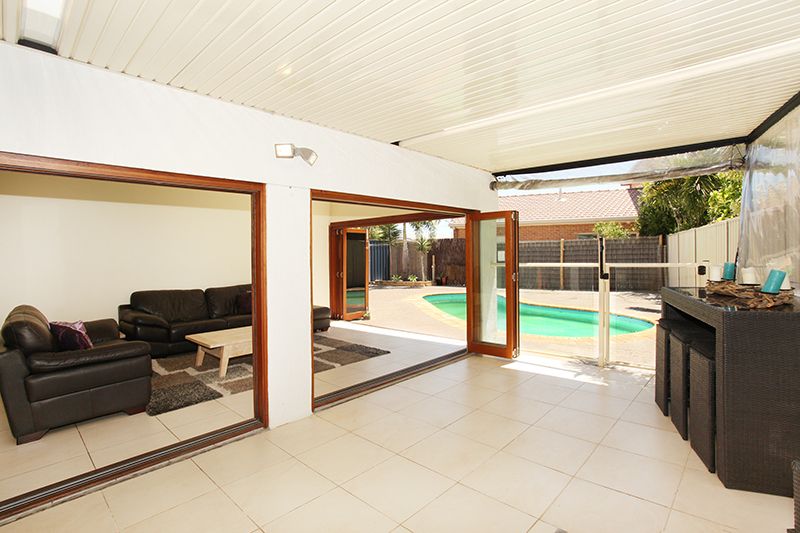 62 Lowanna Drive, Buddina, QLD 4575