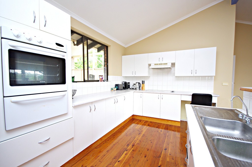 26 Maiden Avenue, TAREE, NSW 2430