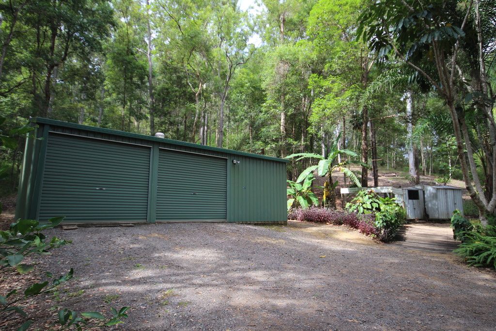 4 Woodlands Court, Mooloolah Valley, QLD 4553