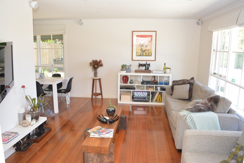 9 King Parade, Knoxfield, VIC 3180