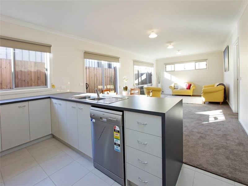 1/1 Falcon Street, Norlane, VIC 3214