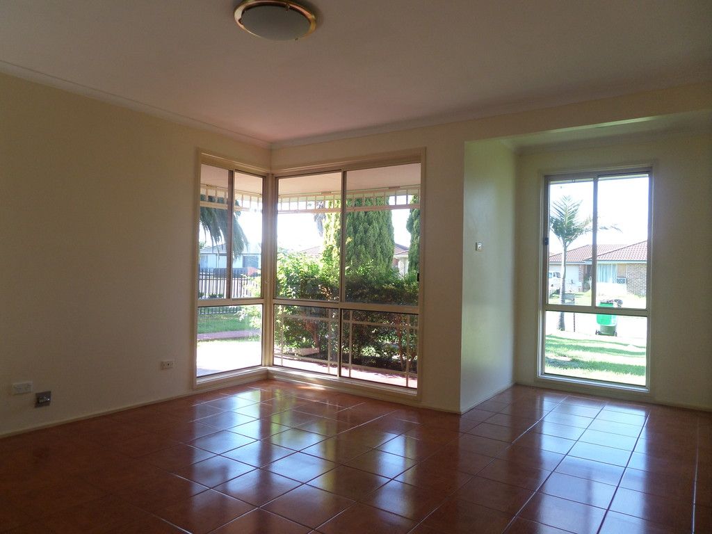 44 Osprey Avenue, Green Valley, NSW 2168