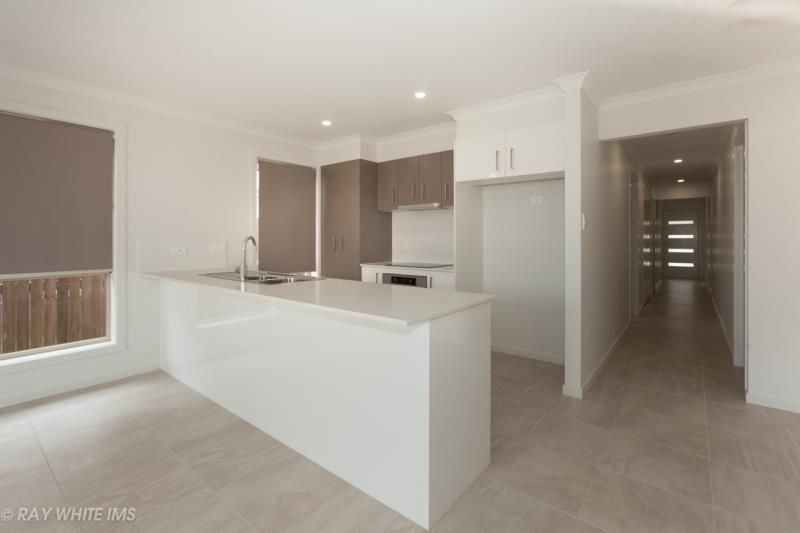 2/20 Cummings Circuit, Willow Vale, QLD 4209