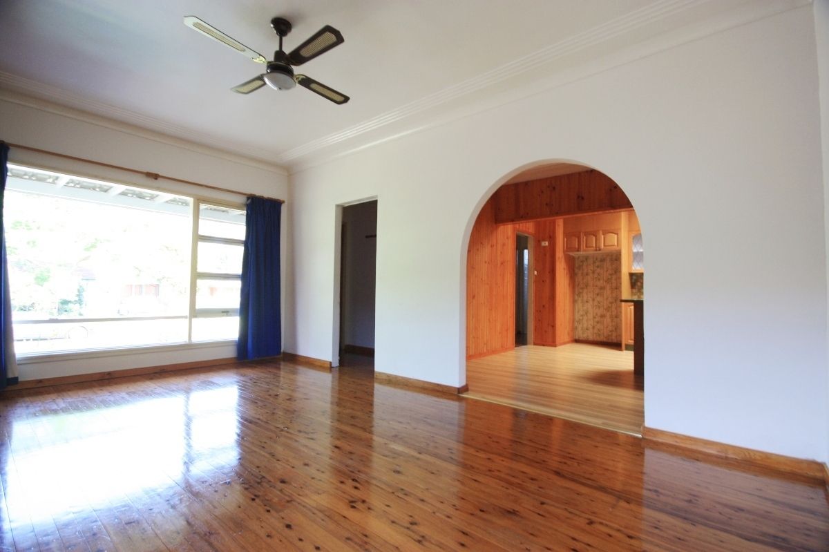 20 Clarence Street, Macquarie Fields, NSW 2564