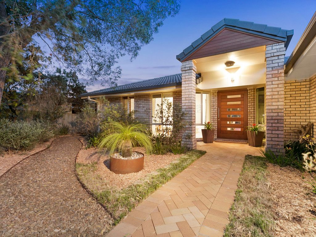 20 Willow Place, Carindale, QLD 4152